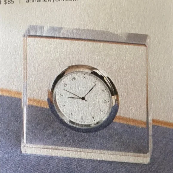 ANNA New York Vola Lucite Clock - Picture 6 of 9